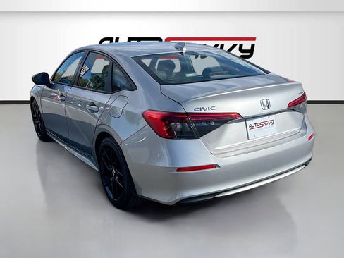 Used 2024 Honda Civic Sport image 5