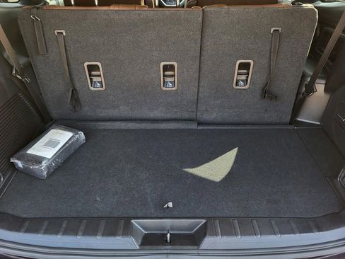 Used 2023 Subaru Ascent Touring image 11