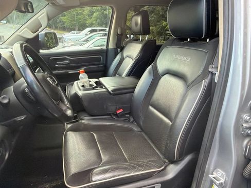 Used 2019 RAM 1500 Laramie AWD/4WD image 14