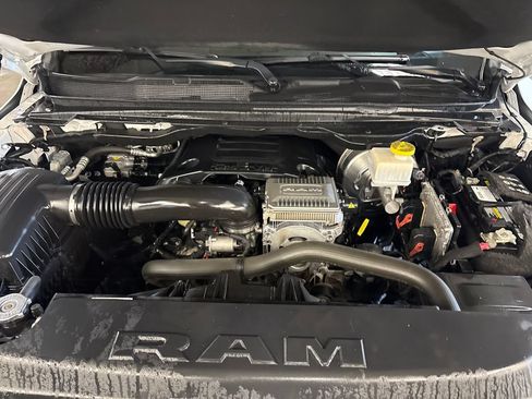 Used 2021 RAM 1500 Laramie AWD/4WD image 10