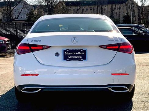 Used 2025 Mercedes-Benz C 300 4MATIC Sedan image 3