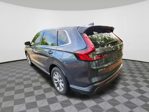 Used 2024 Honda CR-V EX image 3