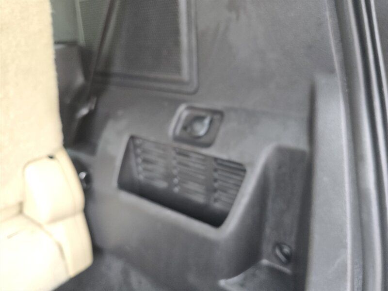 Used 2018 Ford Flex Limited w/ Equipment Group 303A AWD/4WD image 46