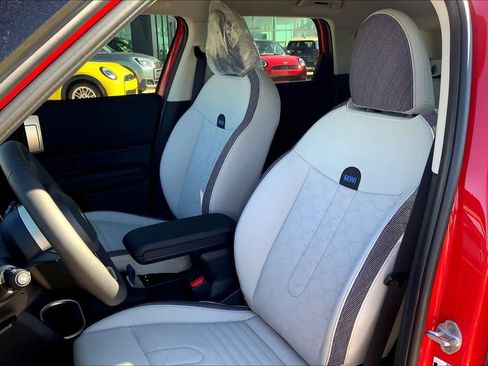 New 2025 MINI Cooper Countryman S w/ Comfort Package Max image 9