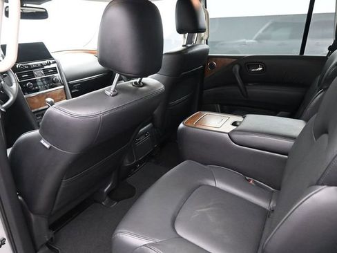 Used 2024 Nissan Armada SL w/ Captain's Chairs Package RWD image 20