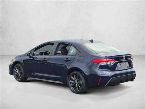 Used 2024 Toyota Corolla SE w/ SE Premium Package FWD image 7