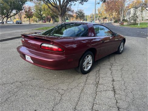 Used 1994 Chevrolet Camaro LT image 7