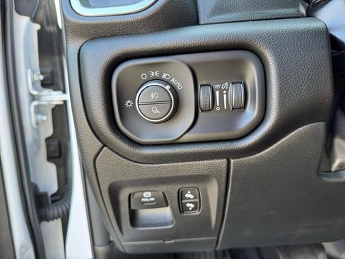 Used 2025 RAM 1500 Big Horn AWD/4WD image 16