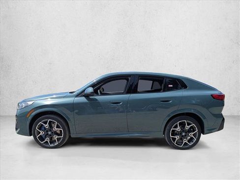 New 2026 BMW X2 xDrive28i w/ Technology Package AWD/4WD image 5