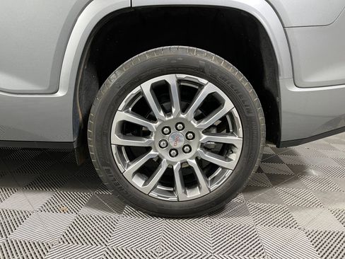 Used 2023 GMC Acadia Denali w/ Denali Ultimate Package image 18