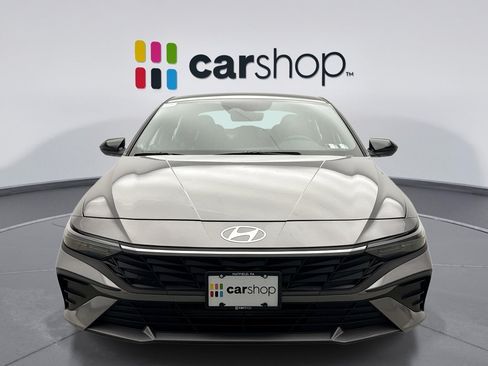 Used 2025 Hyundai Elantra Sport w/ Cargo Package FWD image 8