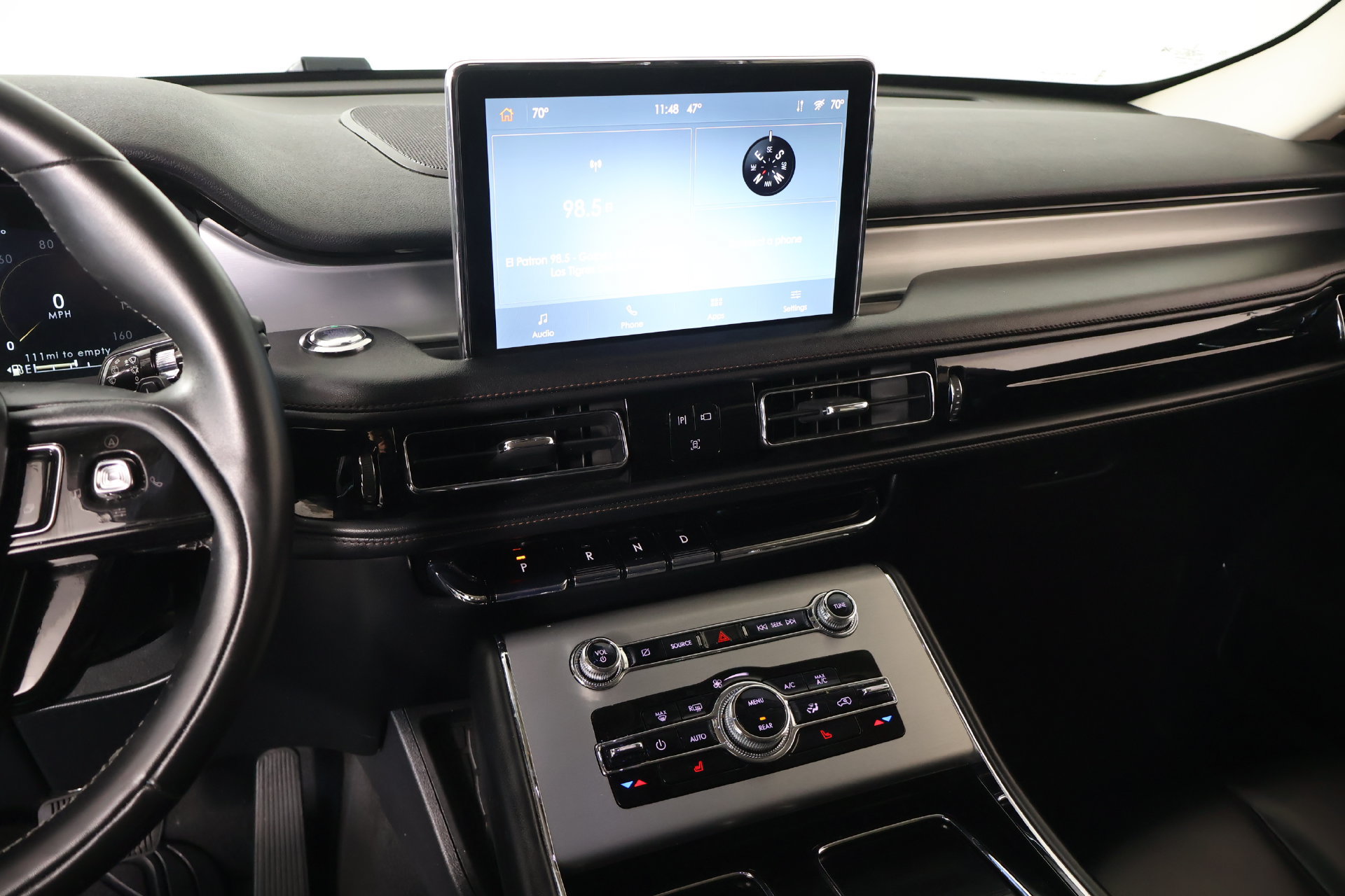 Used 2023 Lincoln Aviator 2WD image 5