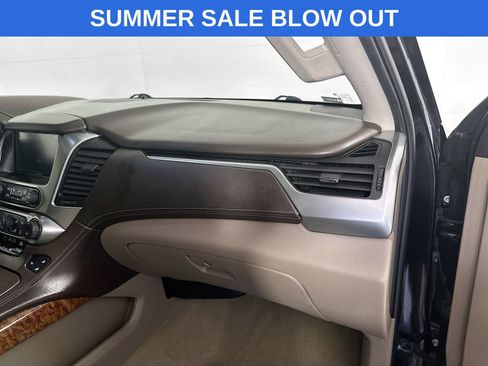 Used 2018 Chevrolet Tahoe Premier AWD/4WD image 32