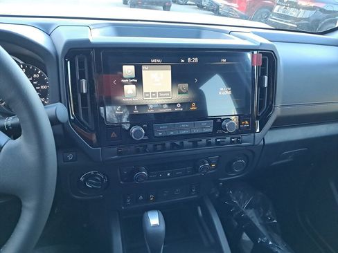 New 2026 Nissan Frontier SV w/ SV Convenience Package image 18