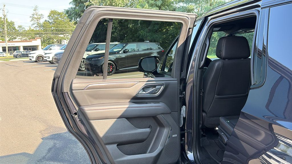 Used 2022 Chevrolet Tahoe RST w/ Sport Performance Package AWD/4WD image 22