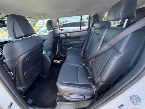 Used 2025 Hyundai Santa Fe SEL AWD/4WD image 29