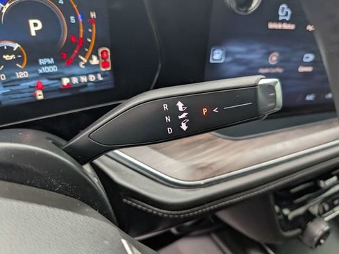 Used 2025 Chevrolet Tahoe LS image 23