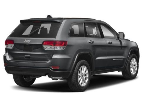 Certified 2022 Jeep Grand Cherokee Laredo X AWD/4WD image 3
