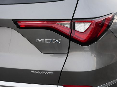 Used 2023 Acura MDX image 17