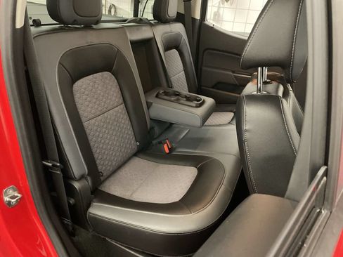 Used 2017 Chevrolet Colorado Z71 AWD/4WD image 19