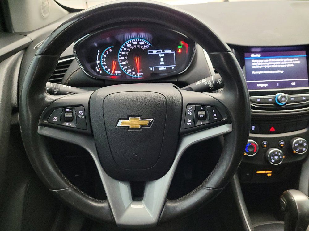 Used 2021 Chevrolet Trax LT w/ Sport Edition FWD image 22