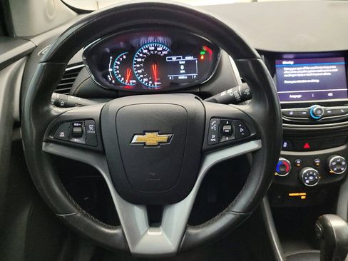 Used 2021 Chevrolet Trax LT w/ Sport Edition FWD image 22