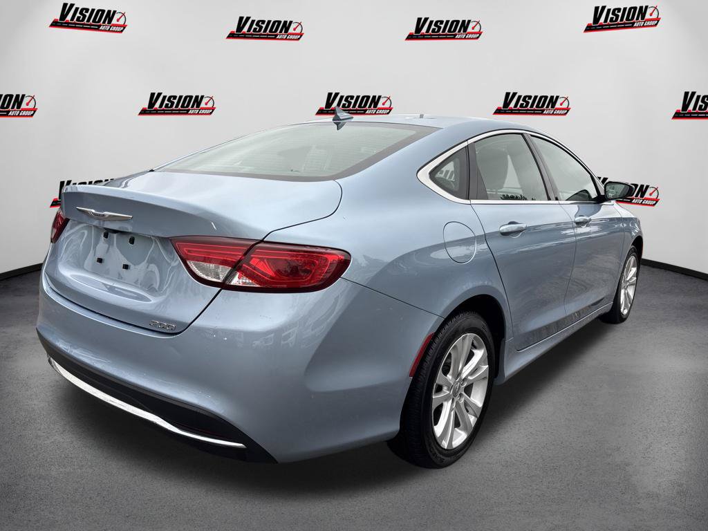 Used 2015 Chrysler 200 Limited w/ Convenience Group FWD image 5