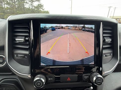 Used 2025 RAM 2500 Big Horn image 33