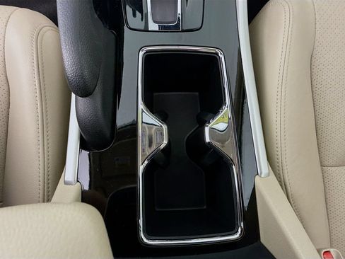 Certified 2017 Honda Accord Touring image 22