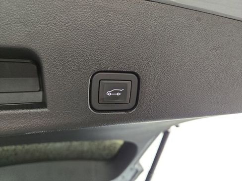 Used 2024 Chevrolet Traverse LT w/ LPO, Floor Liner Package image 33