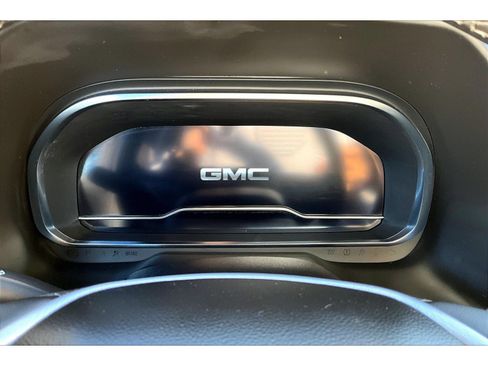Used 2024 GMC Yukon XL SLE w/ Max Trailering Package AWD/4WD image 13
