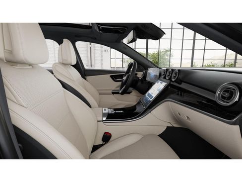 Used 2026 Mercedes-Benz C 300 4MATIC Sedan image 4