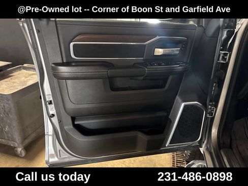 Used 2022 RAM 3500 Laramie AWD/4WD image 15