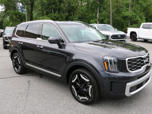 Used 2025 Kia Telluride S AWD/4WD image 10