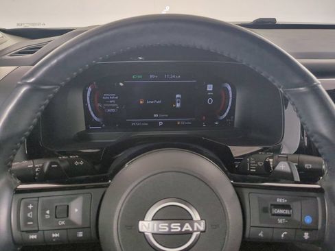 Used 2024 Nissan Pathfinder Platinum AWD/4WD image 37