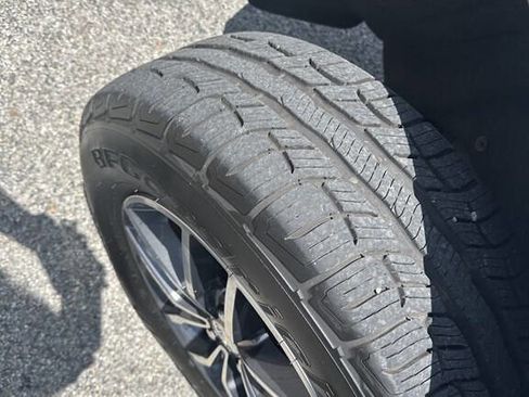 Used 2018 Jeep Grand Cherokee Limited image 12