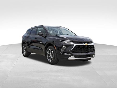 Used 2024 Chevrolet Blazer LT w/ Convenience Package FWD image 1