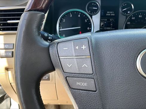 Used 2014 Lexus LX 570 4WD image 21