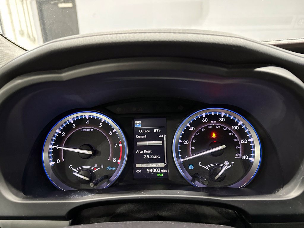 Used 2019 Toyota Highlander XLE AWD/4WD image 10