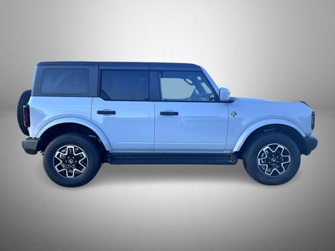New 2026 Ford Bronco Outer Banks AWD/4WD image 4