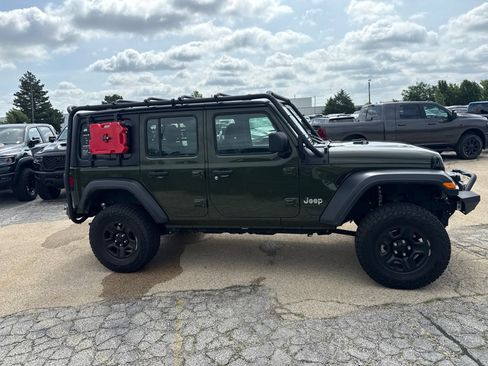 Used 2021 Jeep Wrangler Unlimited Sport AWD/4WD image 5
