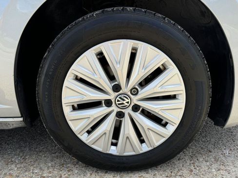 Used 2020 Volkswagen Jetta S image 9