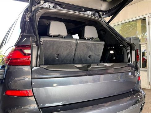 Used 2021 BMW X7 M50i w/ Cold Weather Package AWD/4WD image 20