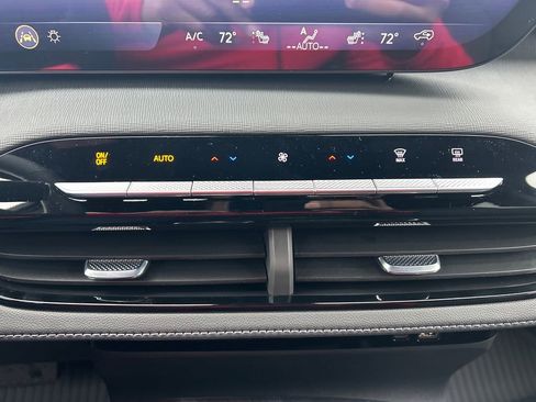 New 2026 Buick Enclave Sport Touring w/ LPO, Floor Liner Package image 30