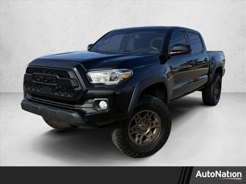 Used 2021 Toyota Tacoma TRD Off-Road image 1