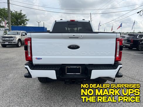 Used 2026 Ford F250 XLT w/ XLT Premium Package AWD/4WD image 3