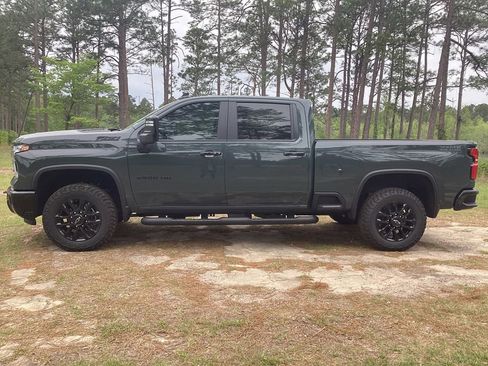 New 2026 Chevrolet Silverado 2500 LT w/ Trail Boss Package AWD/4WD image 1