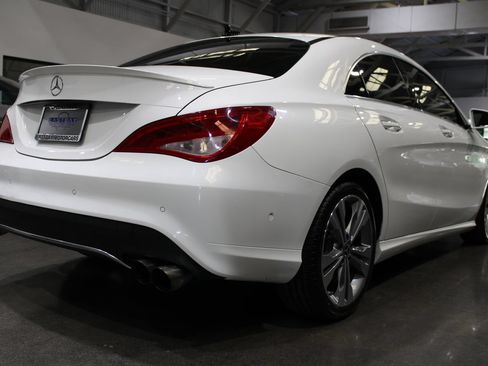 Used 2019 Mercedes-Benz CLA 250 image 10