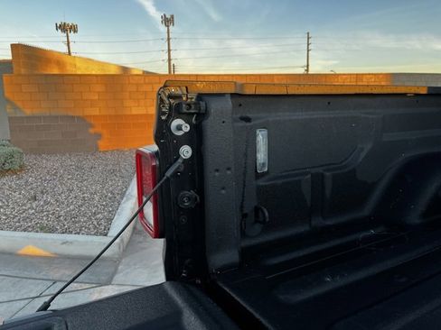 Certified 2021 Jeep Gladiator Mojave image 10