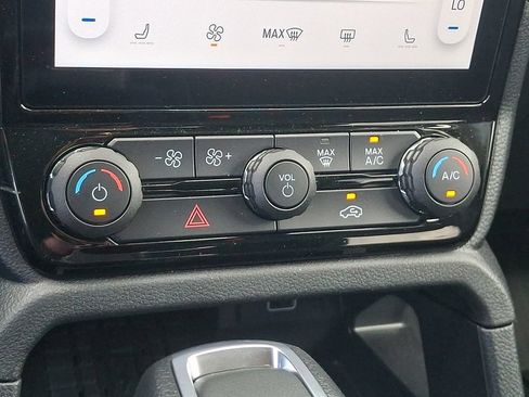 Used 2026 Ford Ranger XLT w/ Equipment Group 301A High AWD/4WD image 15